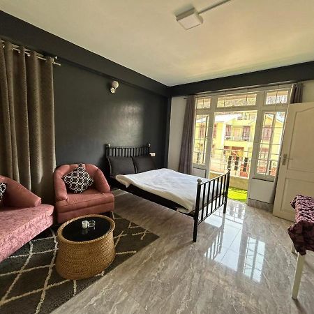 Na-U-Iaka Homestay Shillong Extérieur photo