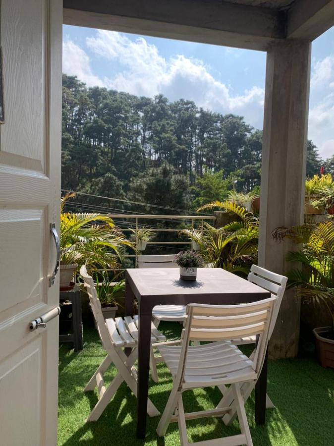 Na-U-Iaka Homestay Shillong Extérieur photo