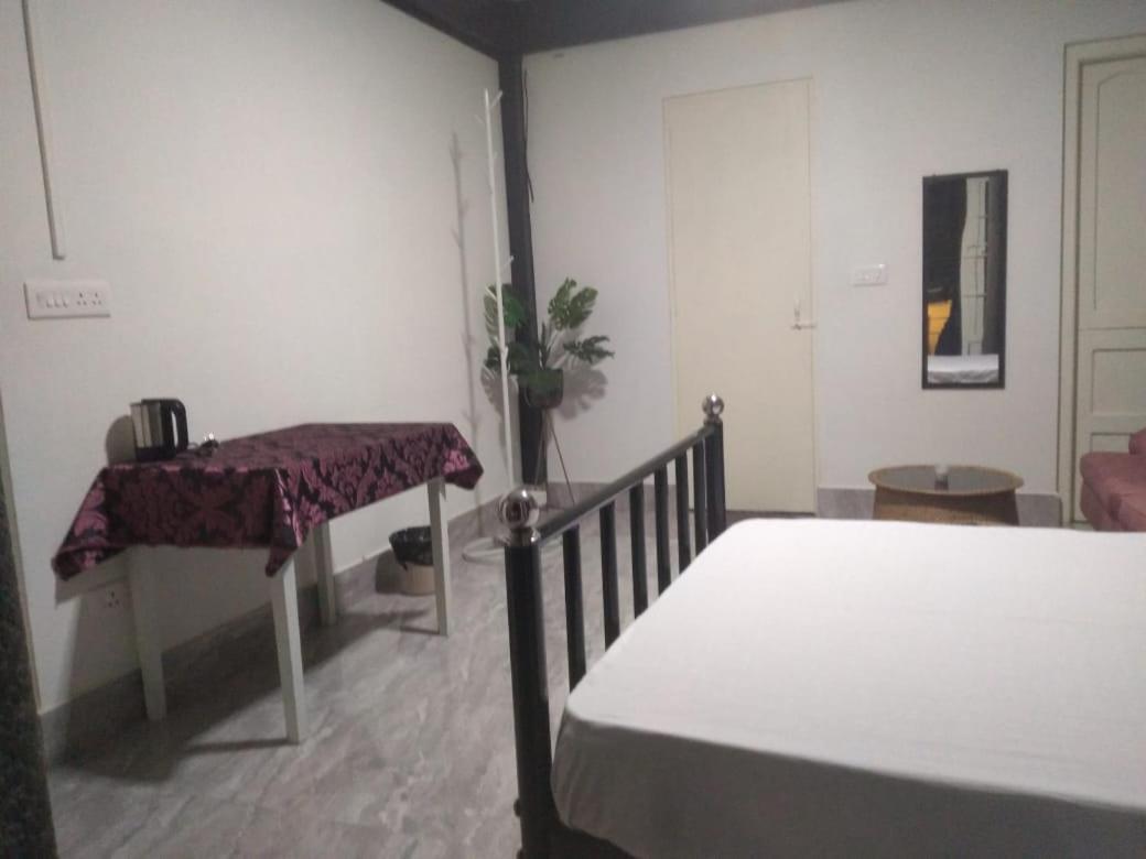 Na-U-Iaka Homestay Shillong Extérieur photo