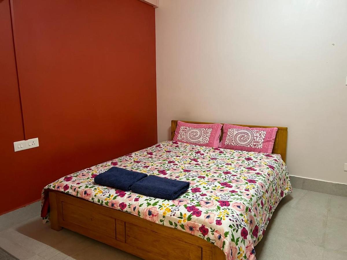 Na-U-Iaka Homestay Shillong Extérieur photo