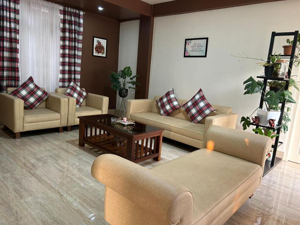 Na-U-Iaka Homestay Shillong Extérieur photo
